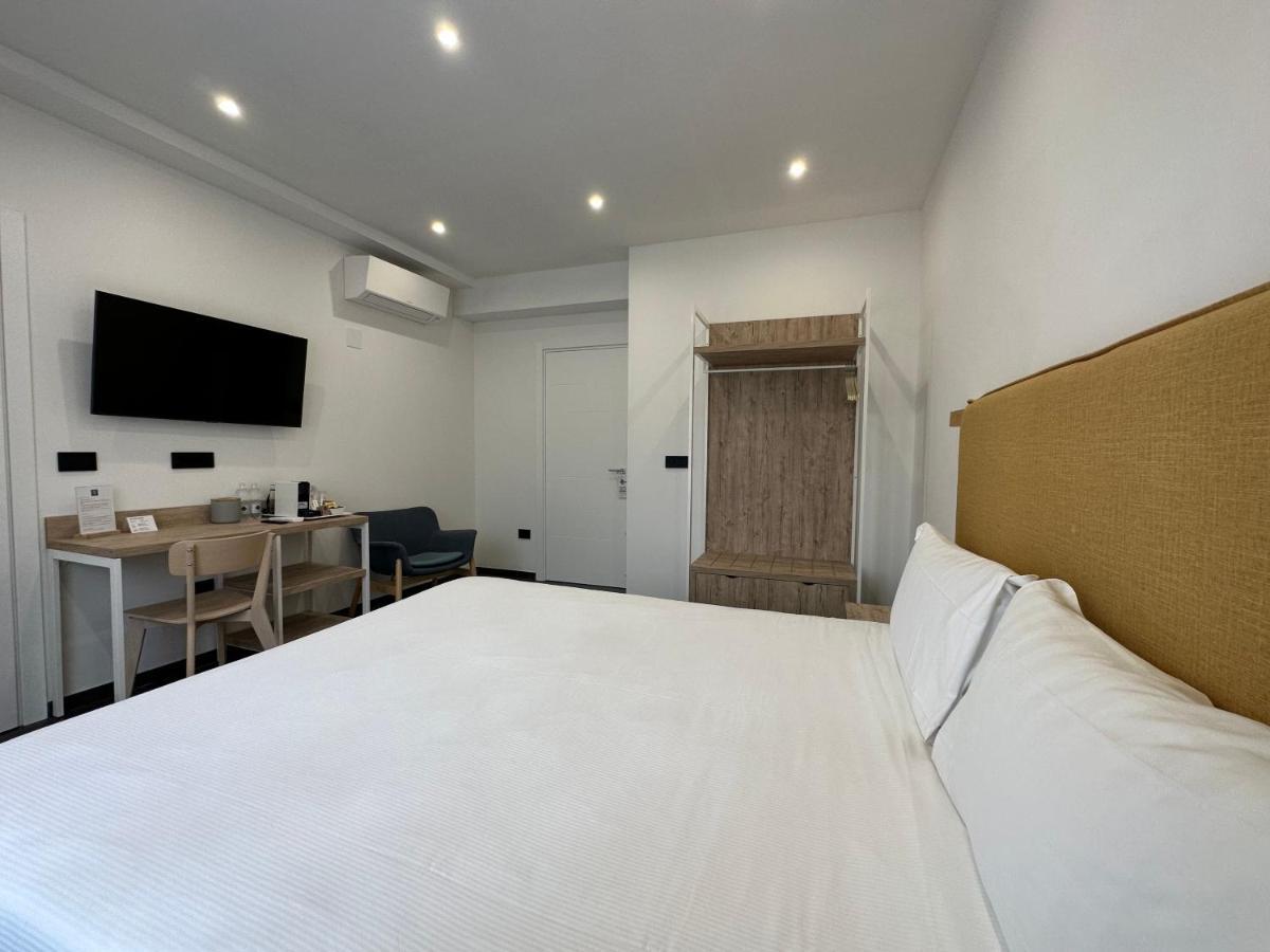 Ng Guest House Il Gallura Ольбия Экстерьер фото